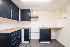 KITCHEN- click for photo gallery